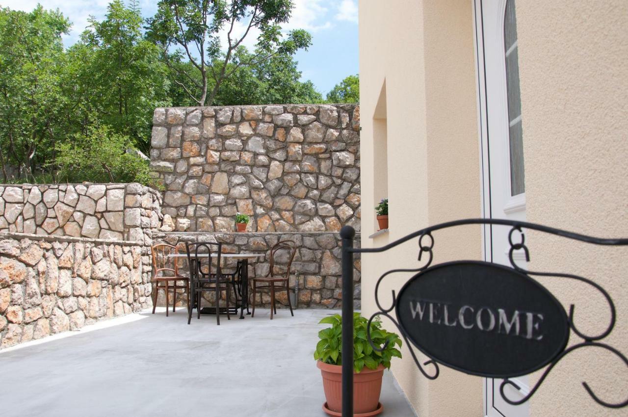 Apartment Viveniti Klenovica Exterior photo